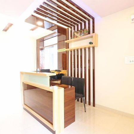Oyo 37349 Sai Palace Hotel Chik Bānavar Zewnętrze zdjęcie
