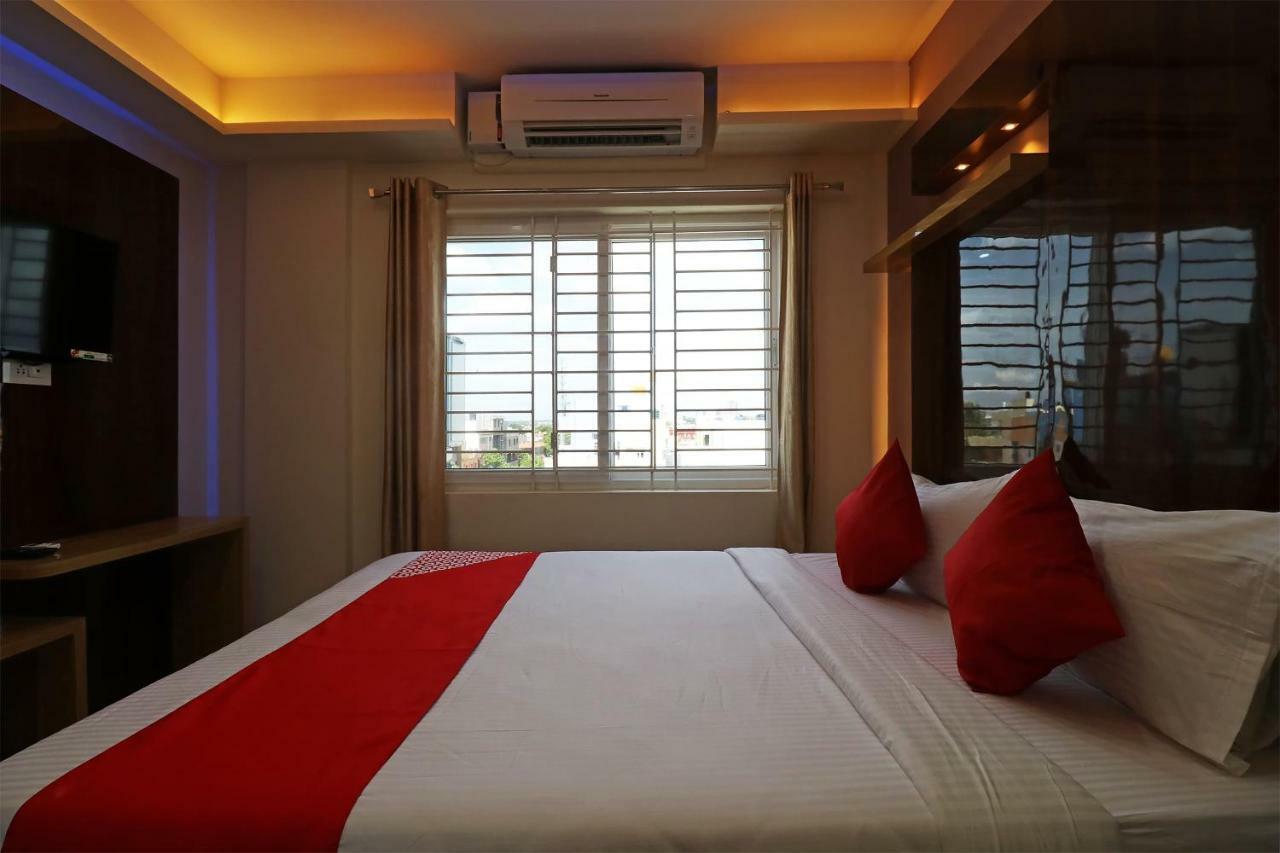 Oyo 37349 Sai Palace Hotel Chik Bānavar Zewnętrze zdjęcie